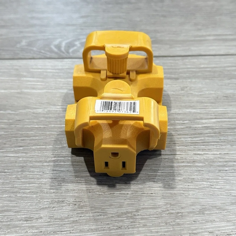 Woods 7362 5 Female Plug 1 Male Plug 125V 15 A